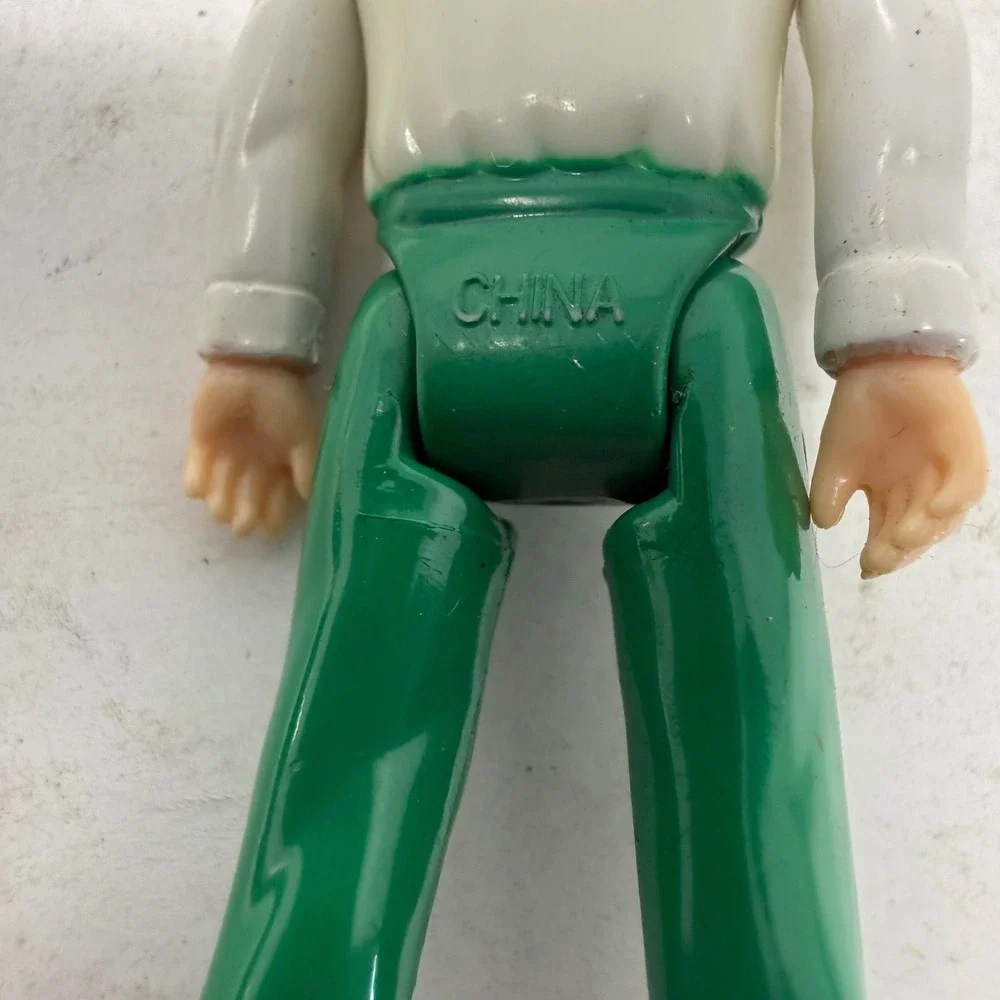 VTG Sweet Streets Pet Shop Plastic Male Action Figure Green Pants Cream Shirt